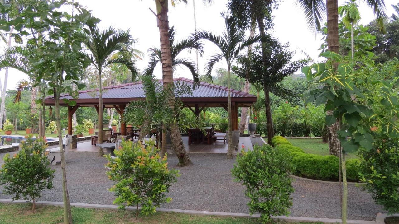 Avalon Village Resort Induruwa Exterior photo