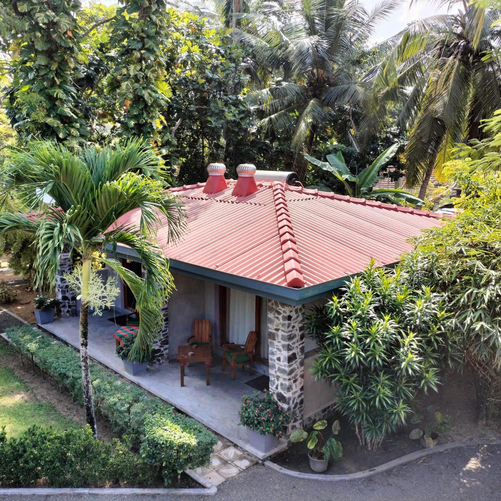 Avalon Village Resort Induruwa Exterior photo